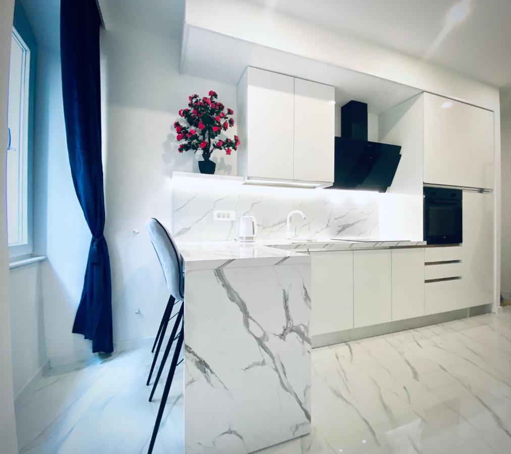 Studio Six Umag Buitenkant foto